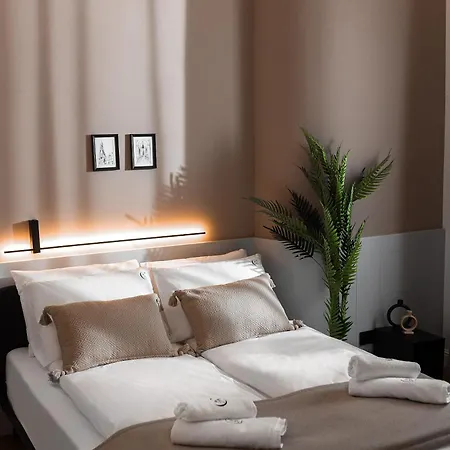 Apartahotel Catalog Boutique *
